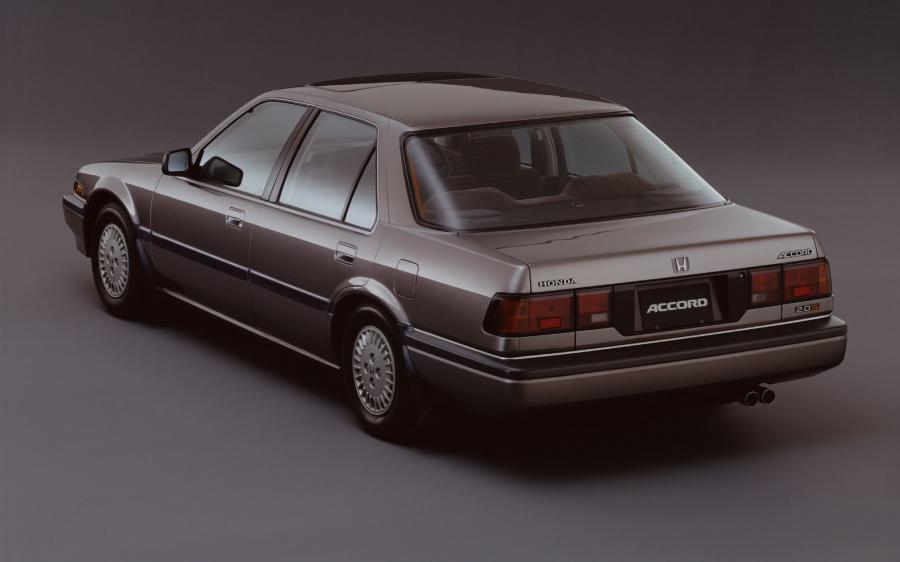  Honda Accord 2.0Si (CA3) 1985 года  (JP) (фото 2 из 4)